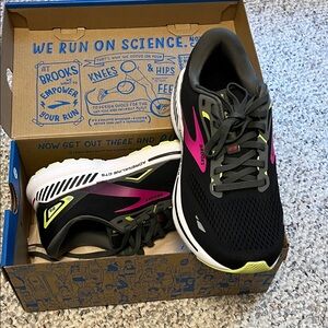 Brooks Women's Black and Pink Athletic Shoes
New with box